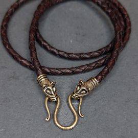Wikinger-Lederkette "Wolfskopf" braun