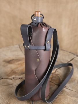 Trinkflasche aus Leder braun