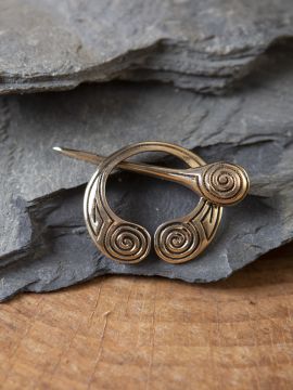 Keltische Gewandnadel mit Spiralmuster