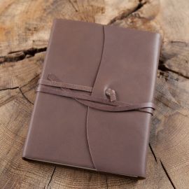 Tagebuch im Einband -braun-