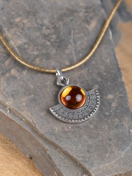 Sonnenuhr Kette Hypatia topaz