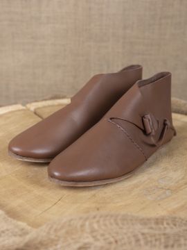 Frühmittelalterschuhe mit Knebelverschluss braun