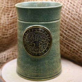 Keramikbecher mit Lebensbaum grün