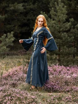 Kleid mit Borte taubenblau XS