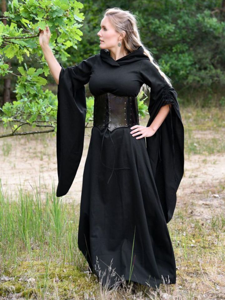 Mittelalterkleid Isra mit Kapuze schwarz XXL