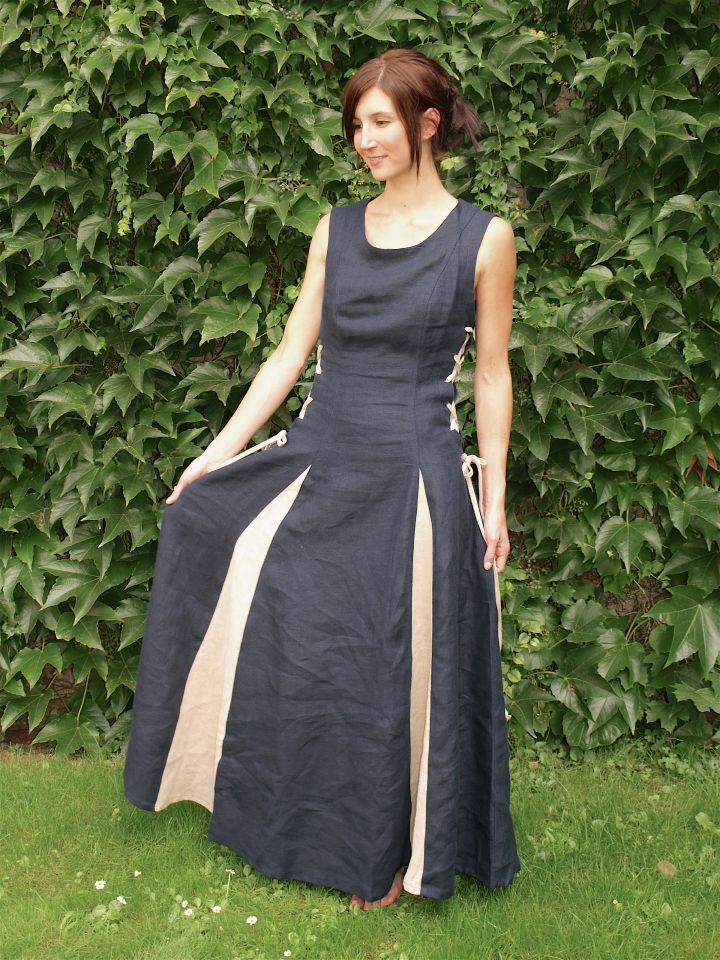 Ärmelloses Leinenkleid blau M