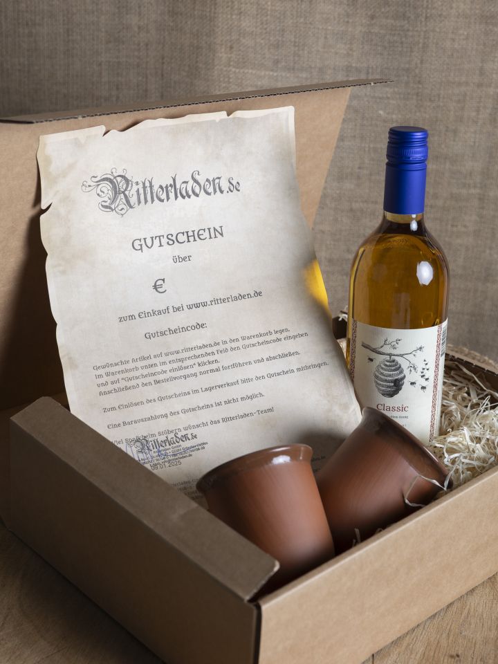 Geschenkbox mit Met, Tonbechern und Einkaufsgutschein