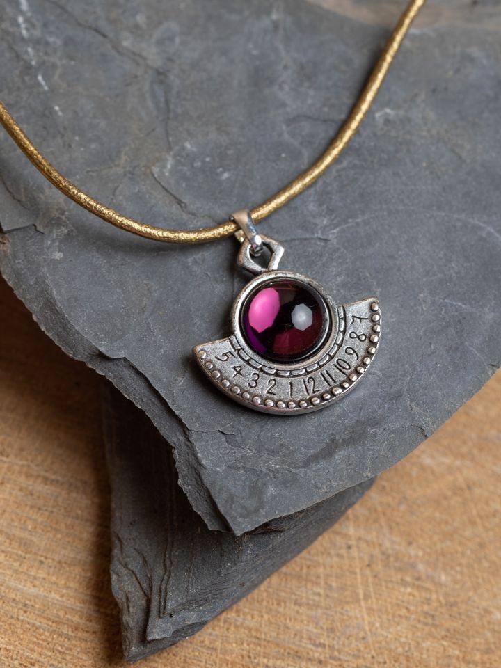 Sonnenuhr Kette Hypatia amethyst