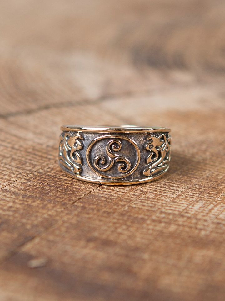 Ring mit Triskele groß | Bronze