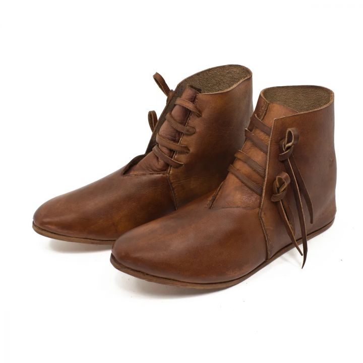 Mittelalterschuh mit einfach genagelter Sohle braun
