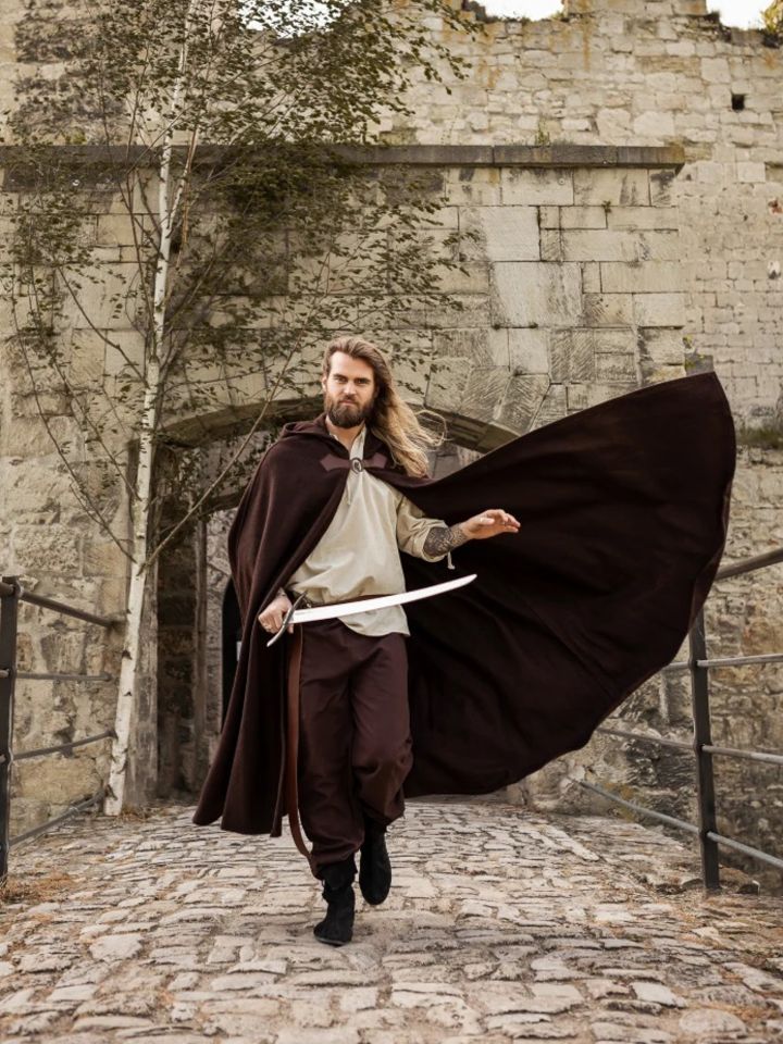 Wollumhang mit Drachenspange braun 160 cm