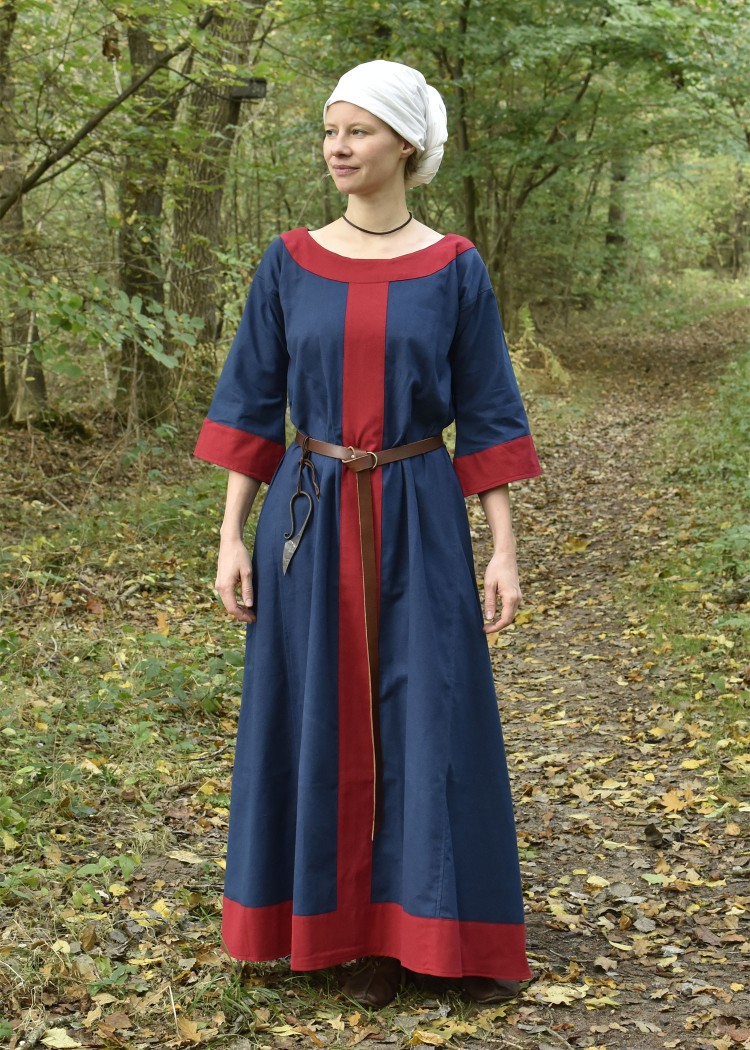 Kleid Blau Rot
 seattle 2022