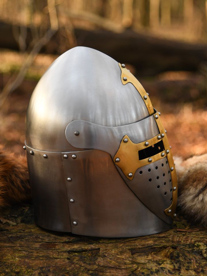 Topfhelm mit klappbarem Visier poliert 2