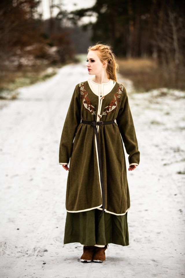 Wikinger Birka Mantel Skadi Oliv 2