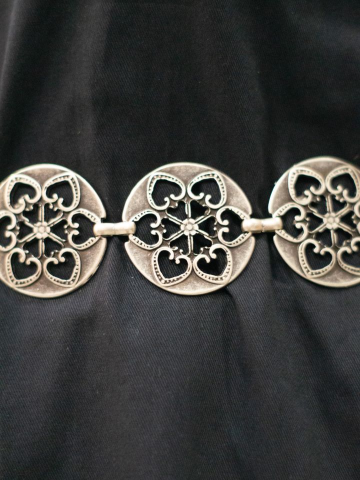 Kettengürtel mit Ornamentmuster altsilber 2