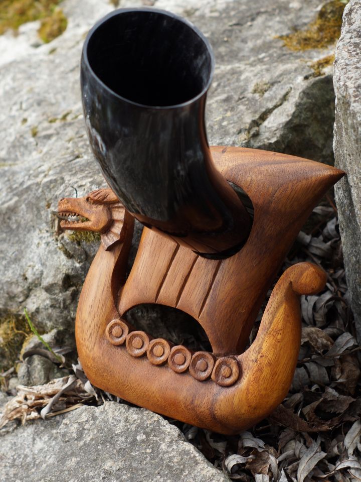 Trinkhornständer "Wikingerschiff" 2