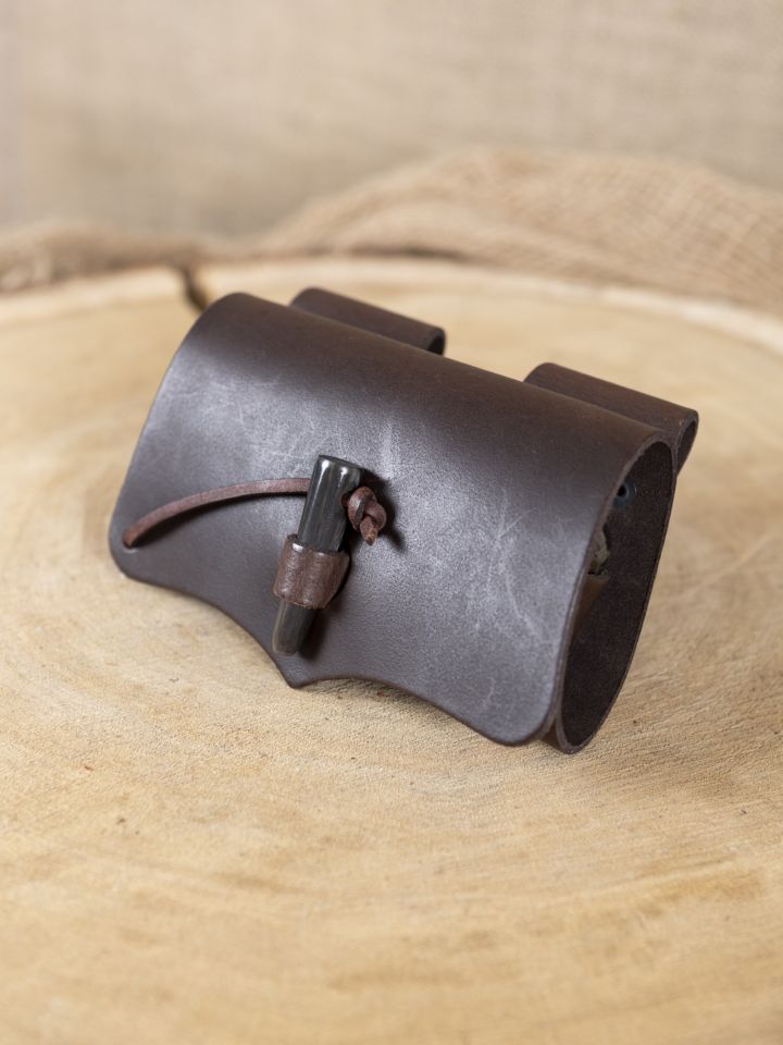 Tranktasche mit Hornverschluss 2