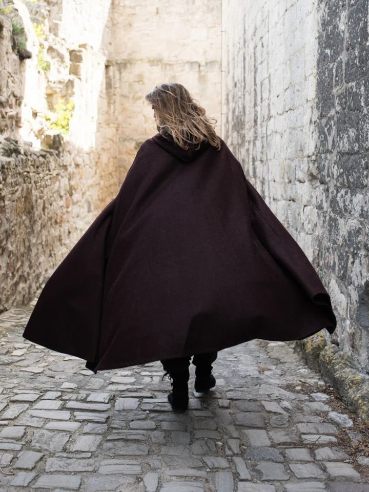 Wollumhang mit Drachenspange braun 160 cm 2
