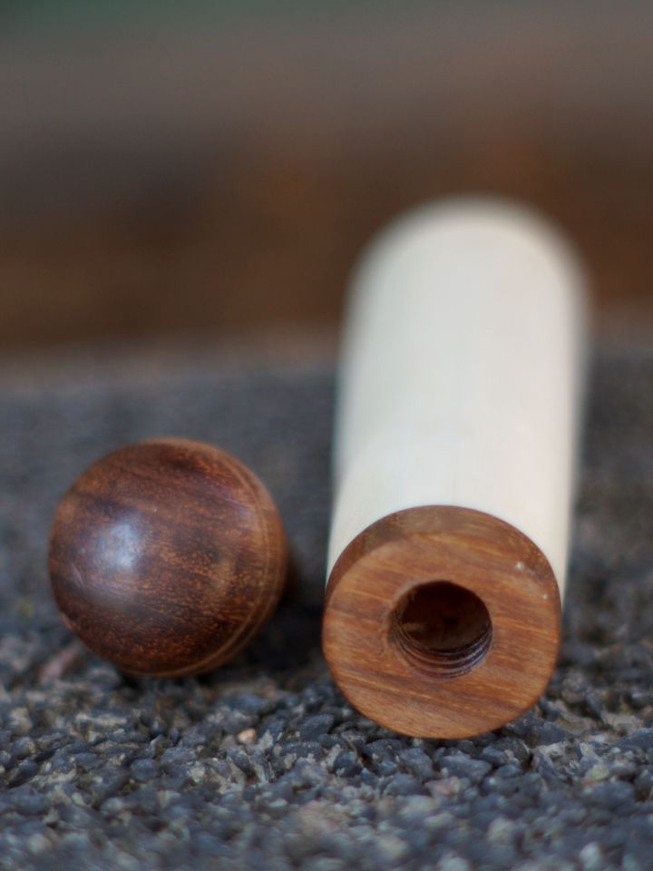 Nadeldose mit Holzverschluss 3