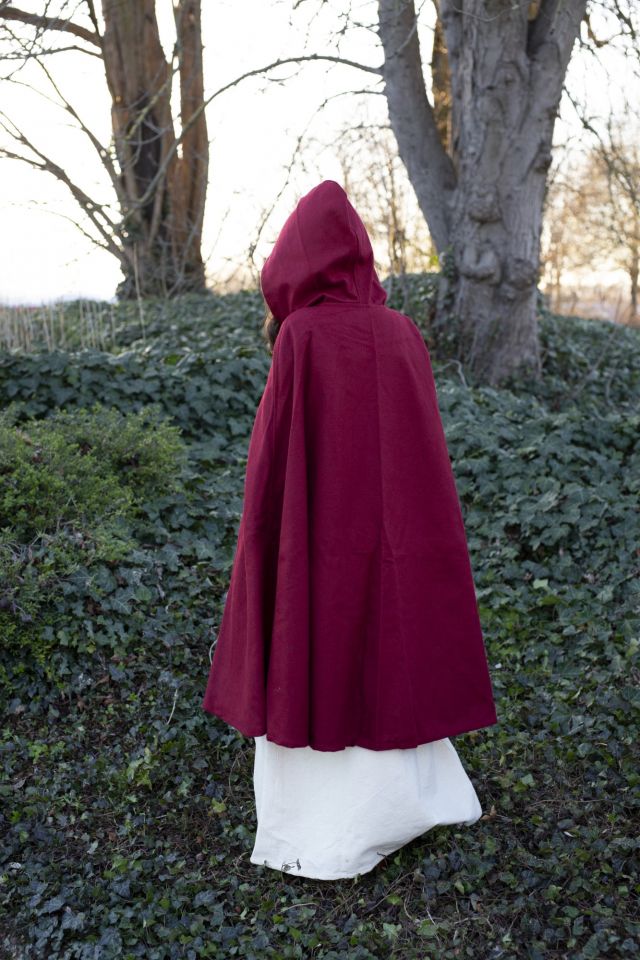 Cape mit Metallknöpfen rot 3