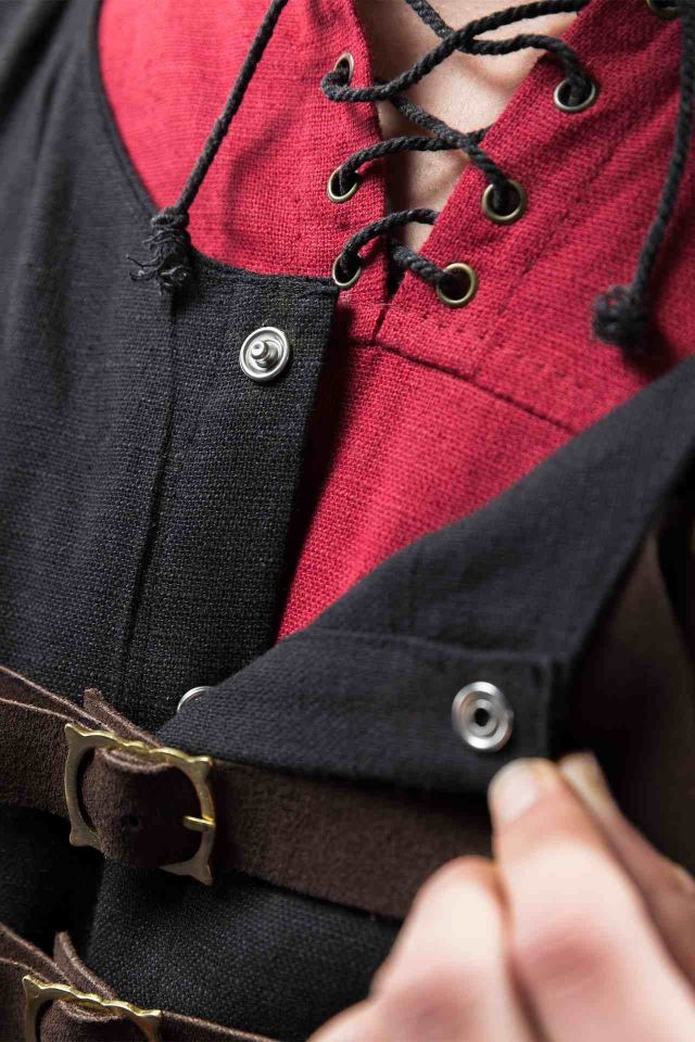 Warhammer Armoury Imperial Doublet Typ A schwarz 4
