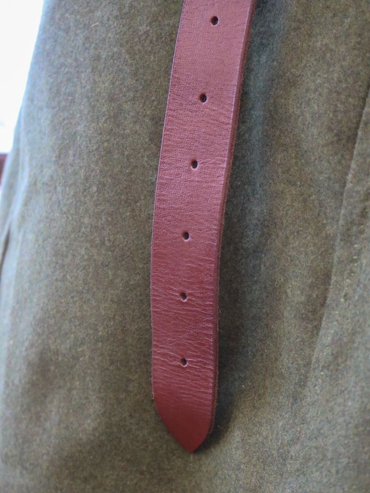 Langgürtel mit Ziernähten braun 4