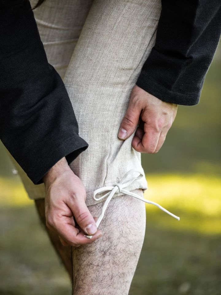 Einfache Kniebundhose hanf M 4