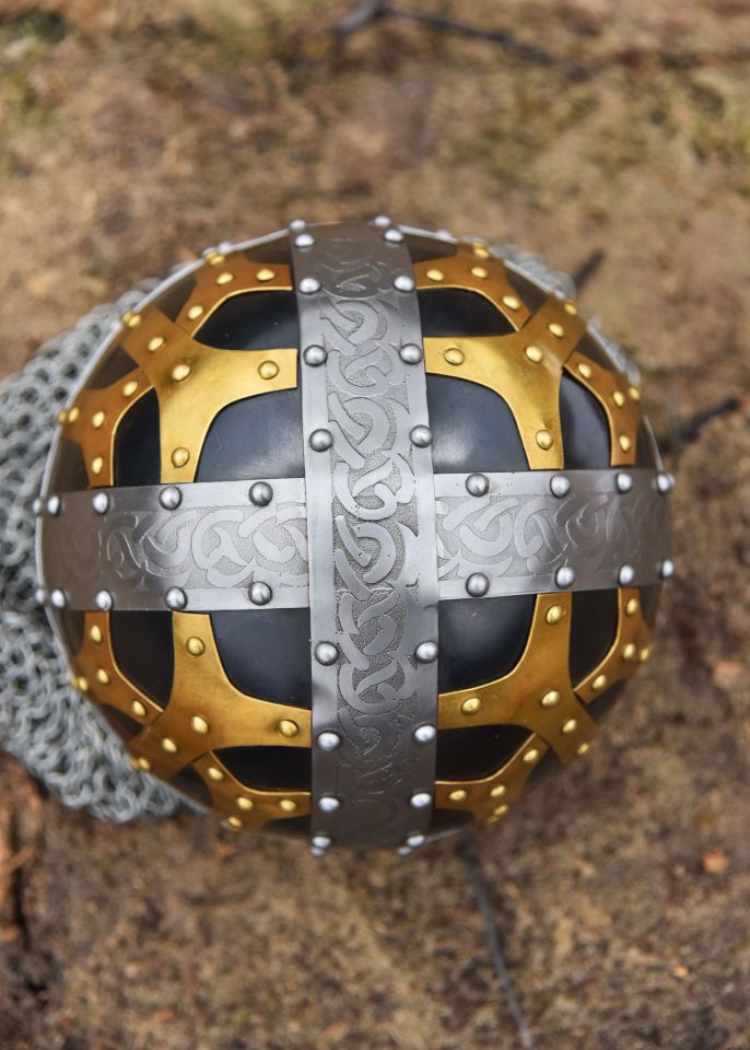 Wikinger Brillenhelm mit Brünne reich verziert 5