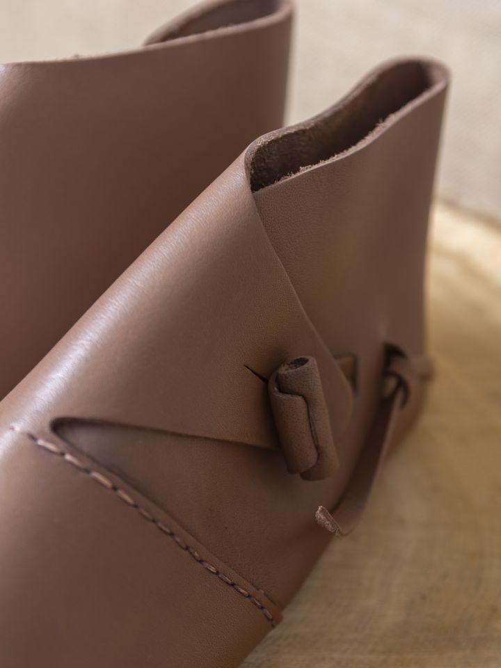 Frühmittelalterschuhe mit Knebelverschluss braun 5
