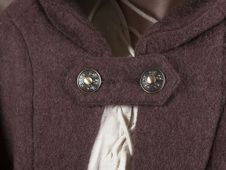 Umhang Walkloden in braun Länge ab Schulter gemessen 140 cm 6