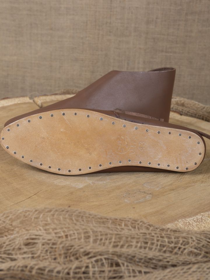 Frühmittelalterschuhe mit Knebelverschluss braun 6