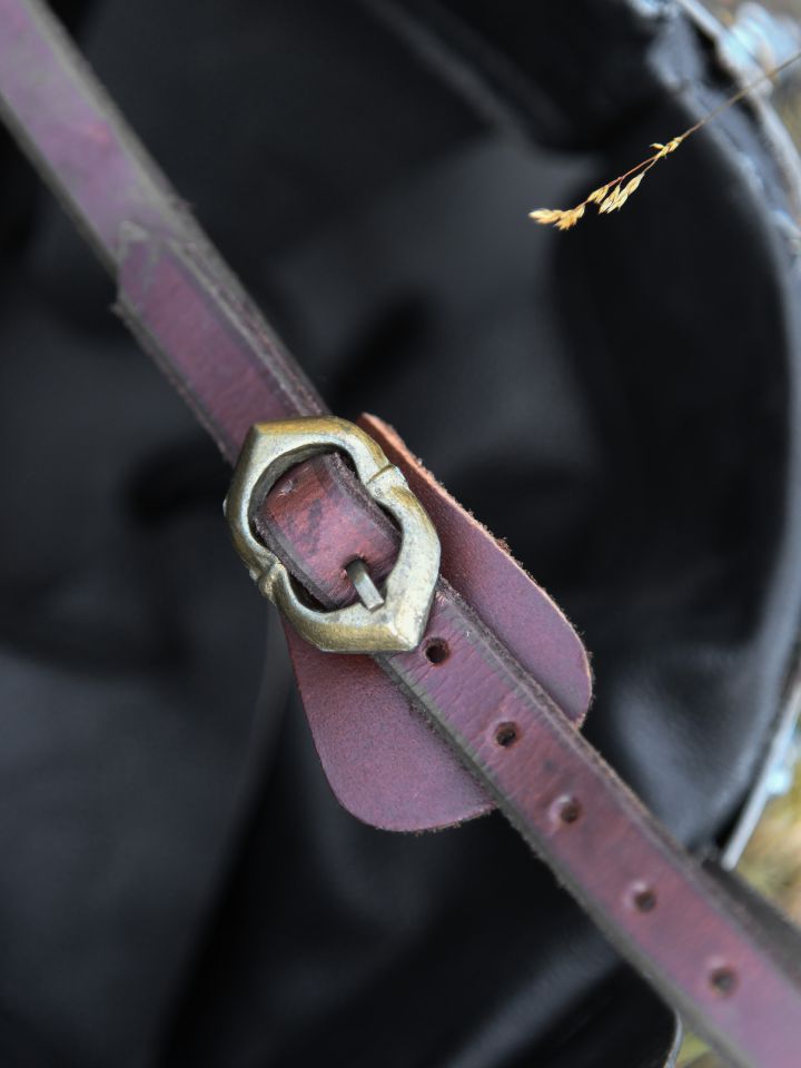 Helm der Kreuzfahrer 7