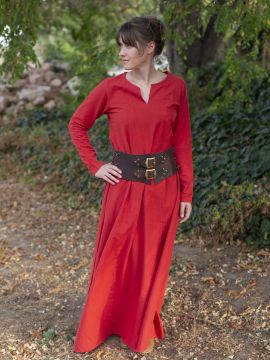 Schlichtes Unterkleid rot
